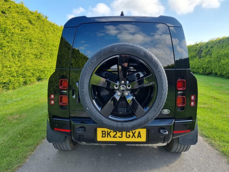 2023 Land Rover Defender 3.0 D250 X-Dynamic HSE 110 5dr Auto ESTATE Diesel Automatic