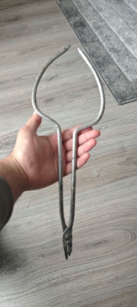 image for Metal Pickup Tongs