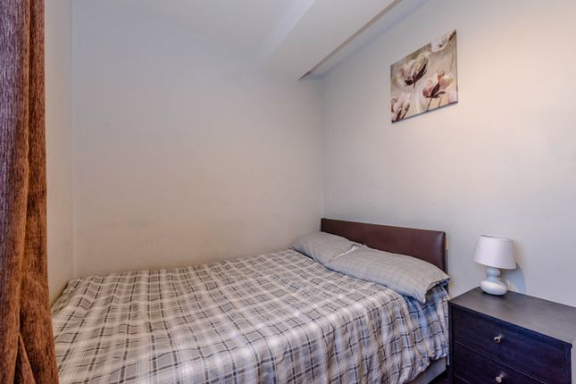 image for CLOSE TO CENTRAL LONDON - Spacious Double Room, 5 mins walk to  Bermondsey Tube Station  
