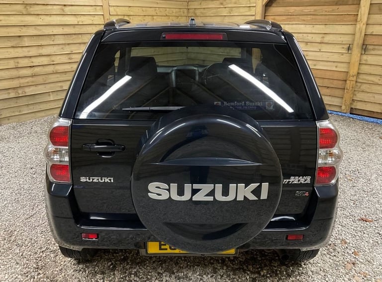 2010 Suzuki Grand Vitara 2.4 VVT SZ4 3dr Auto ESTATE PETROL Automatic