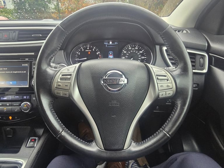 2015 Nissan Qashqai 1.2 DIG-T n-tec SUV 5dr Petrol Manual 2WD Euro 6 (s/s) (115 ps) Petrol Manual