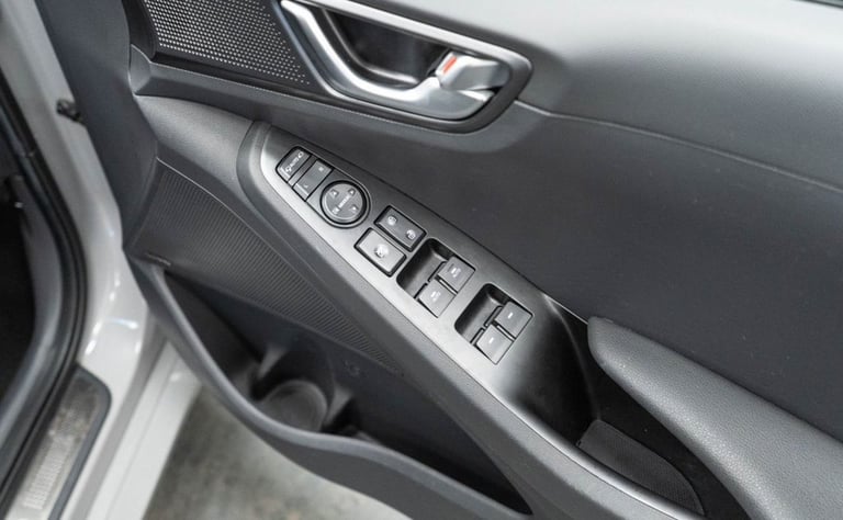 2022 72 HYUNDAI IONIQ 1.6 H-GDI PREMIUM HATCHBACK 5DR PETROL HYBRID DCT EURO 6 (