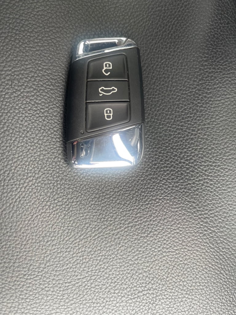 Volkswagen, PASSAT, Saloon, 2018, Manual, 1598 (cc), 4 doors