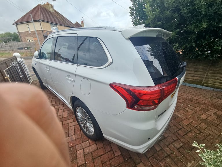 Mitsubishi, OUTLANDER, Estate, 2019, Other, 2360 (cc), 5 doors