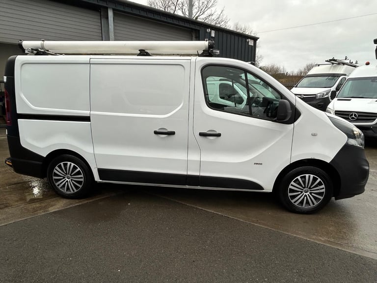 VAUXHALL VIVARO 1.6 CDTi 2900 L1H1 SWB LOW ROOF RACKING White Manual Diesel 2016