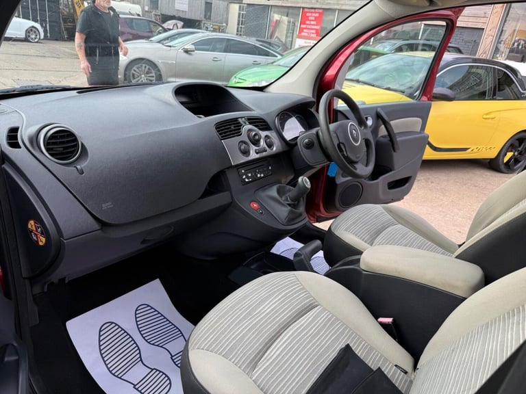 2012 Renault Kangoo 1.5 dCi Expression Euro 5 5dr MPV Diesel Manual