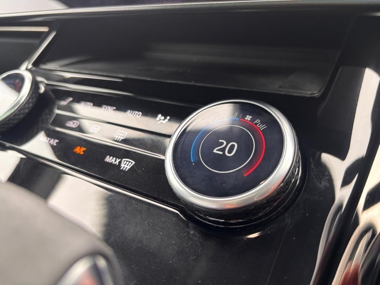 2022 Land Rover Range Rover Sport 3.0 D300 MHEV Dynamic SE Auto 4WD Euro 6 (s/s) 5dr ESTATE Diese...