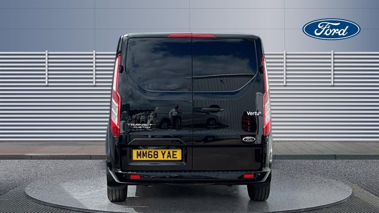 2018 Ford Transit Custom 300 L1 Diesel Fwd 2.0 EcoBlue 130ps Low Roof Limited Van Van Diesel Manual