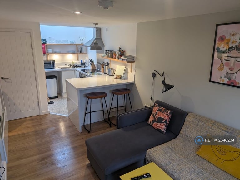 1 bedroom flat in Ditton Fields, Cambridge, CB5 (1 bed) (#2648234)