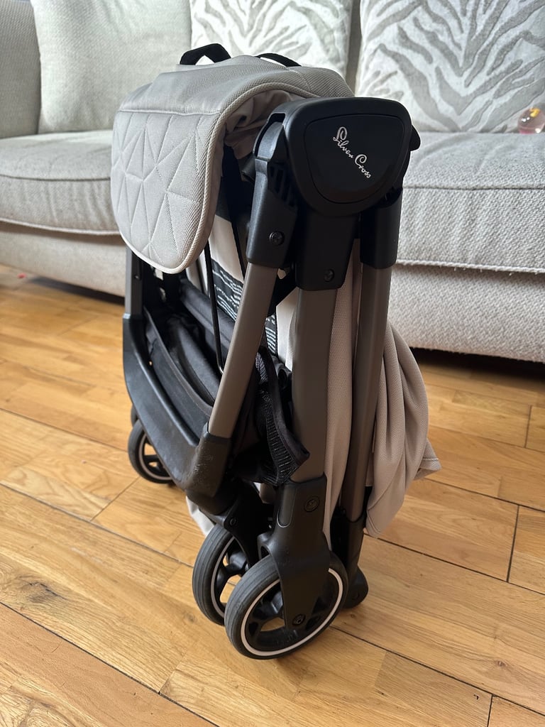 Silver Cross Clic Stroller with rain cover - Almond