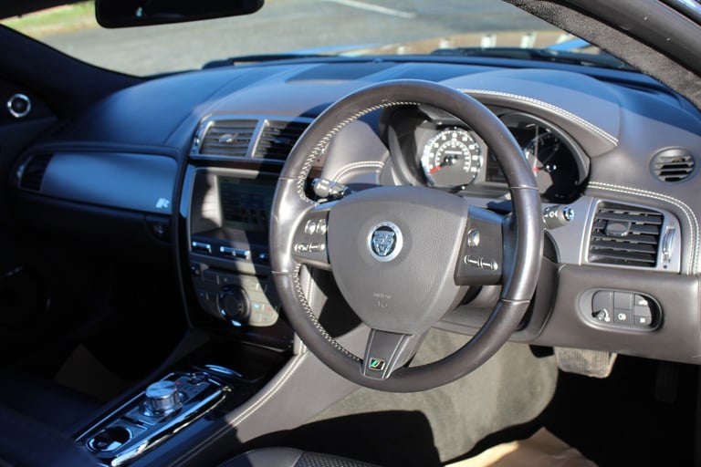 SuperCharged, Low miles, 2 Keys 