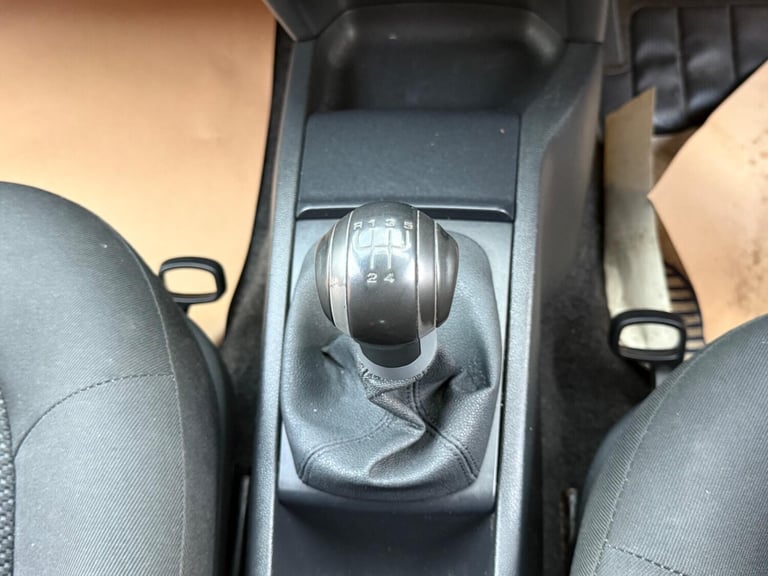 2007 Skoda Fabia 1.2 HTP 12V Ambiente 5dr HATCHBACK Petrol Manual