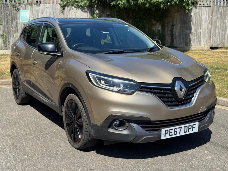 2017 Renault Kadjar 1.2 TCe Signature Nav Euro 6 (s/s) 5dr HATCHBACK Petrol Manual