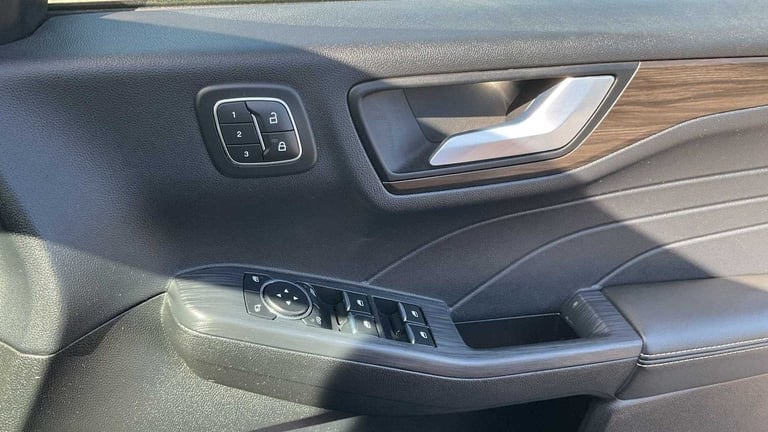 2023 Ford Kuga 2.5 FHEV Vignale 5dr CVT SUV Hybrid Ele Automatic