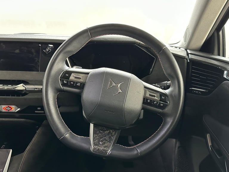 2023 DS Automobiles DS 4 1.6 E-TENSE 12.4kWh Performance Line + EAT8 Euro 6 (s/s) 5dr HATCHBACK P...