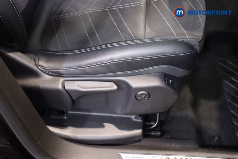 2022 Vauxhall Grandland 1.5 Turbo D Ultimate 5dr Auto HATCHBACK DIESEL Automatic