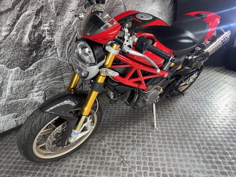 DUCATI MONSTER 1100 S M1100S 2009