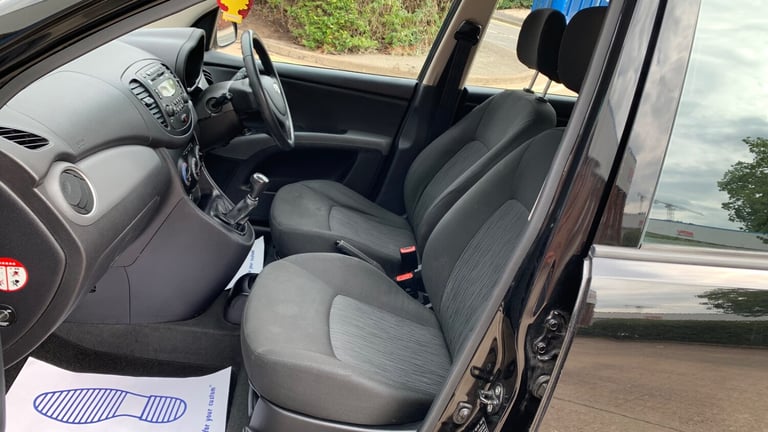 HYUNDAI i10 ACTIVE 5 DOOR HATCHBACK MANUAL ULEZ £20 ROAD TAX