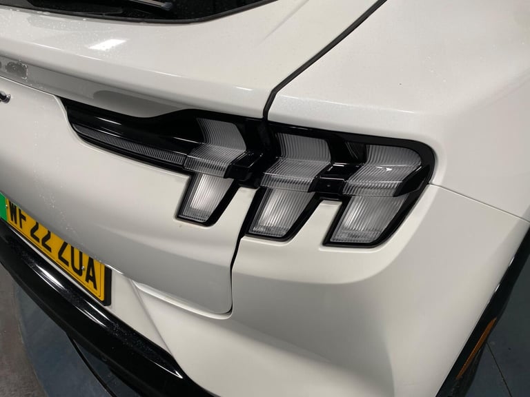 2022 Ford Mustang Mach-E Extended Range 91kWh AWD 5dr HATCHBACK Electric Automatic