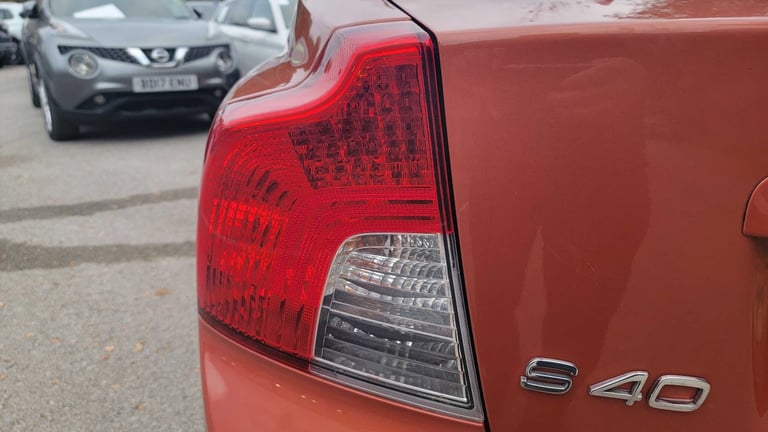 2012 Volvo S40 2.0 SE Lux Edition 4dr Saloon Petrol Manual