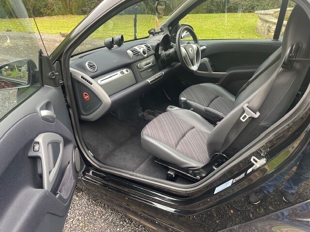 2014 smart fortwo Edition21 mhd 2dr Softouch Auto COUPE Petrol Automatic