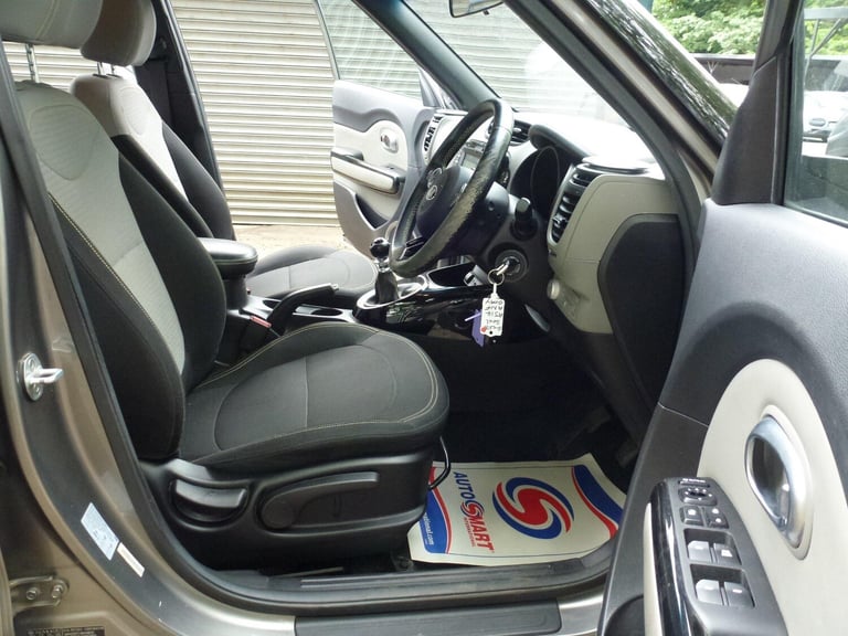 2014 Kia Soul 1.6 CRDi Connect Plus 5 Door  HATCHBACK Diesel Manual