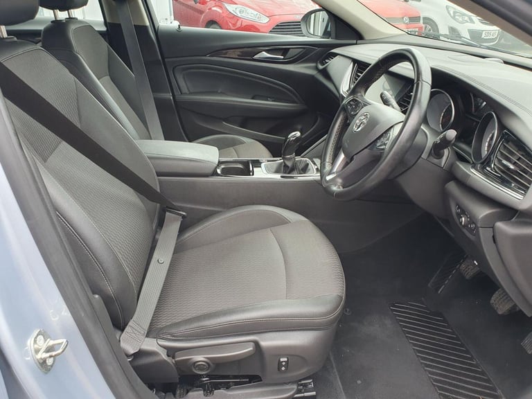 2017 Vauxhall Insignia 1.5i Turbo Tech Line Nav Grand Sport 5dr Petrol Manual Euro 6 (s/s) (165 p...
