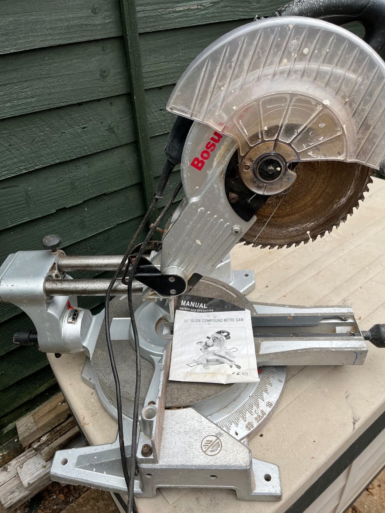 Sliding chop saw