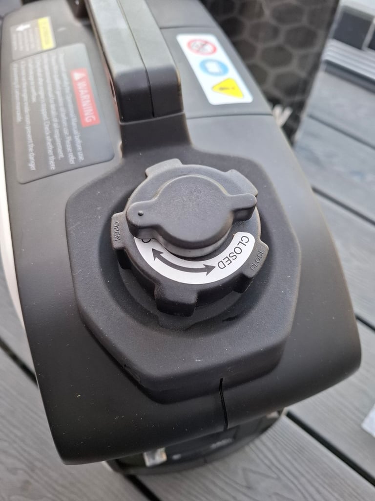 Generator Petrol Autojack IG950i Inverter Generator suitcase style generator