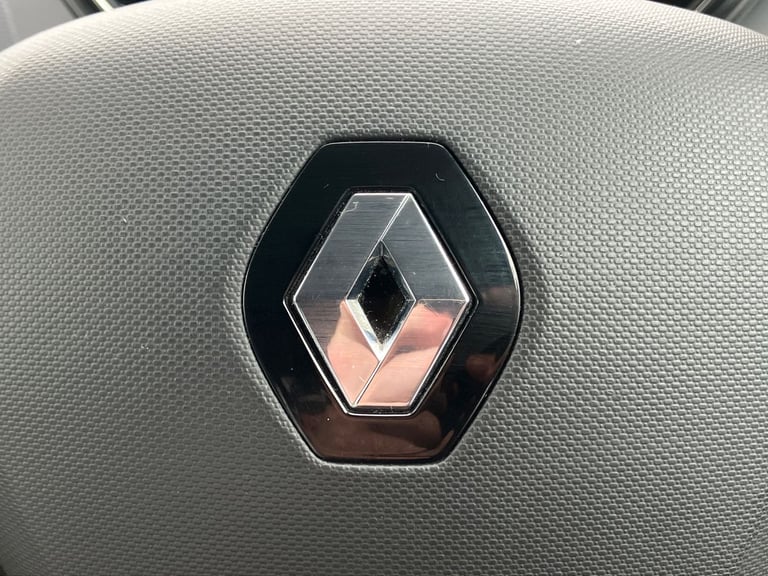 2016 Renault Captur 1.5 dCi 90 Signature Nav 5dr Hatchback DIESEL Manual