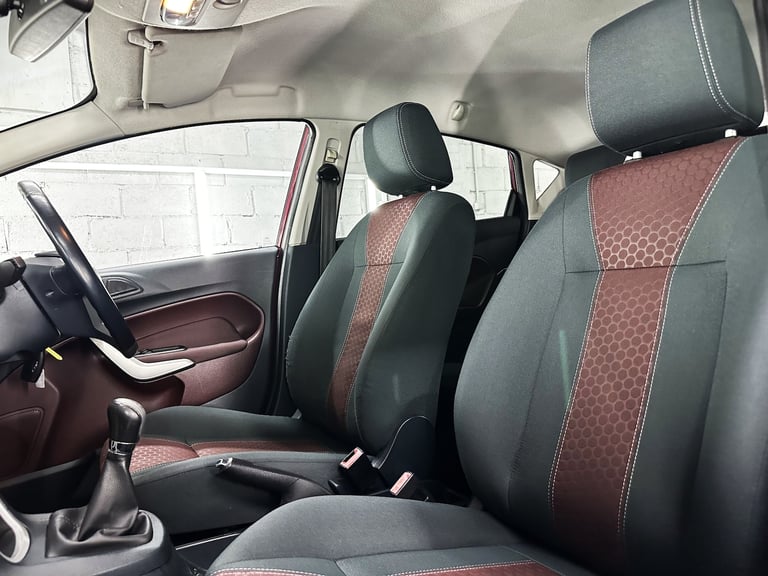 2011 Ford Fiesta 1.6 Titanium Hatchback 5dr Petrol Manual (134 g/km  118 bhp)