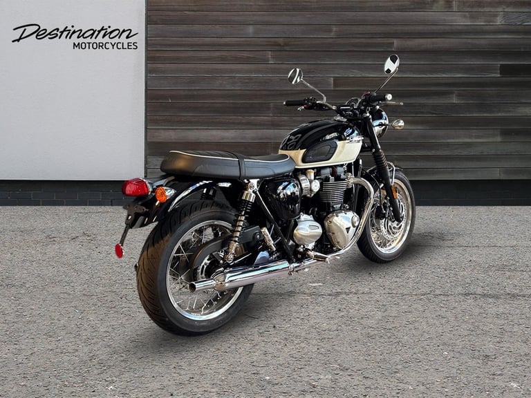 2025 Triumph Bonneville T120 PREMIUM TWIN COLOUR Petrol black 6 Speed