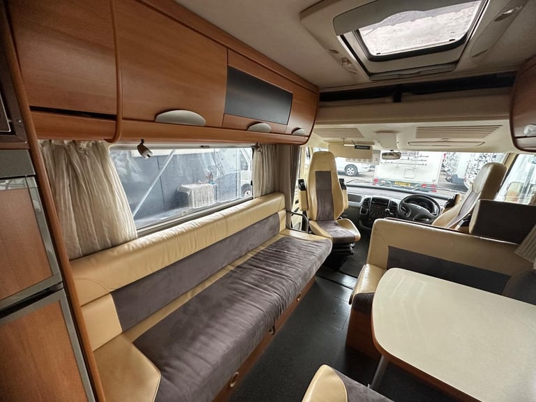 Hymer B544 5 berth  DIESEL MANUAL 2006/06