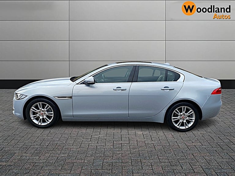 2015 Jaguar XE 2.0 Prestige 4dr Auto SALOON Petrol Automatic