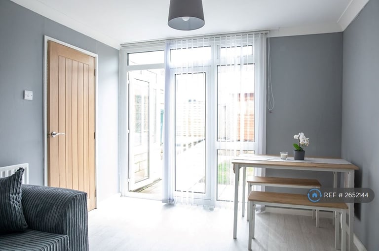 4 bedroom house in Woodhouse Road, Bath, BA2 (4 bed) (#2652144)