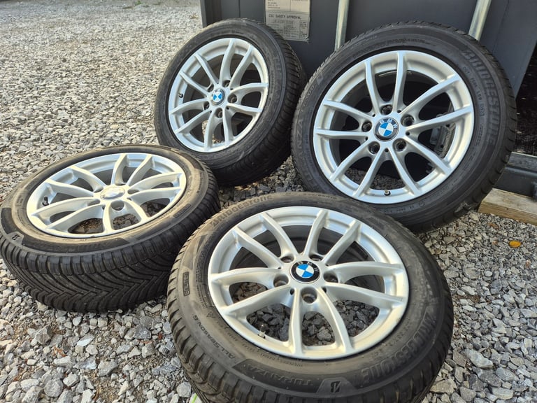 🌟Genuine Bmw 16 inch alloy wheels 5x120 with MATCHING TYRES 7m++ 1 SERIES