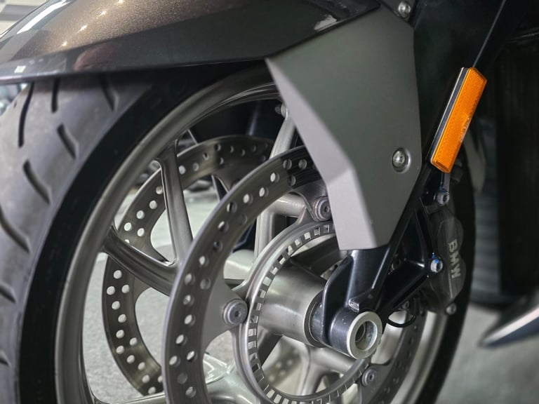 2017 BMW K1600 GTL WITH EXTRA'S 