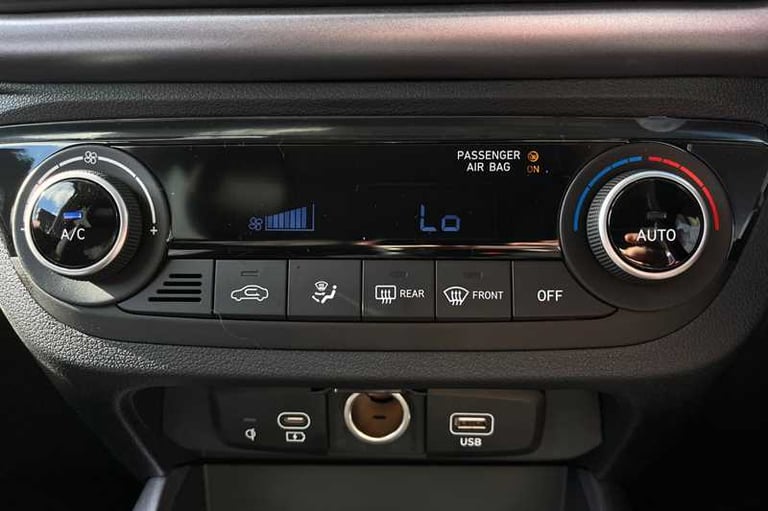 2025 Hyundai i10 1.2 [79] Premium 5dr Auto [Nav] HATCHBACK PETROL Automatic