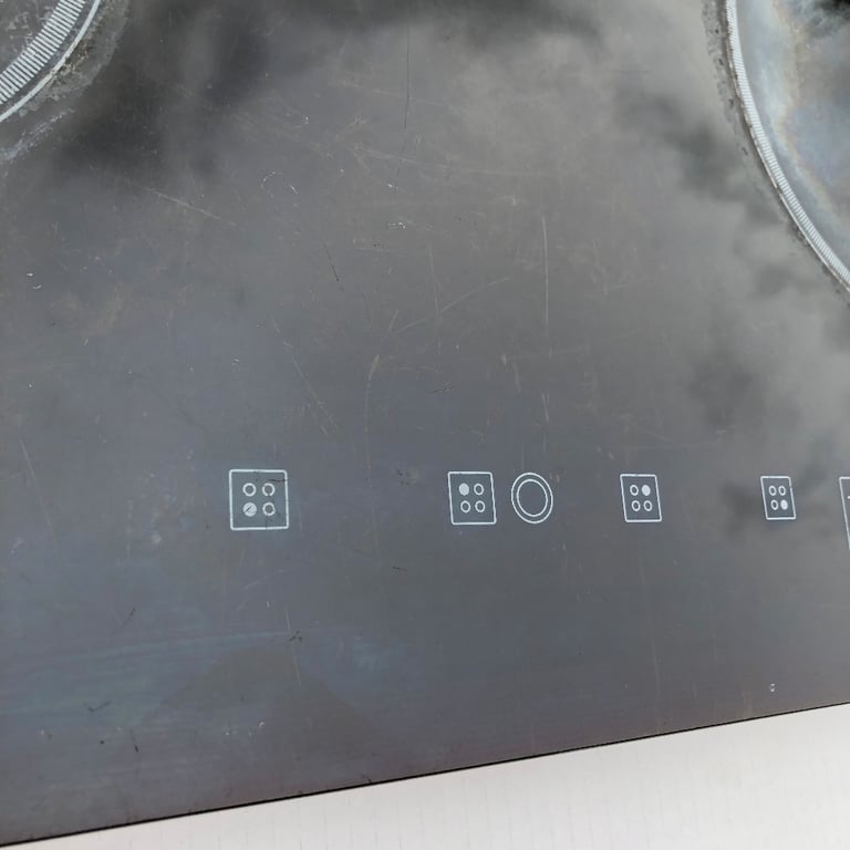 Hotpoint Elegance CRC641DB ELECTRIC HOB Four Rings Glass Ceramic Surface Schott Ceran (£299 ONP)