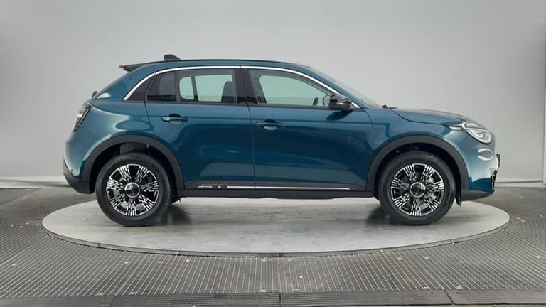 2025 Fiat 600 1.2 MHEV SUV 5dr Petrol Hybrid e-DCT Euro 6 (s/s) (100 ps) Automatic Hatchback Hybr...