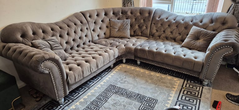 Chesterfield Velvet Corner Sofa Used