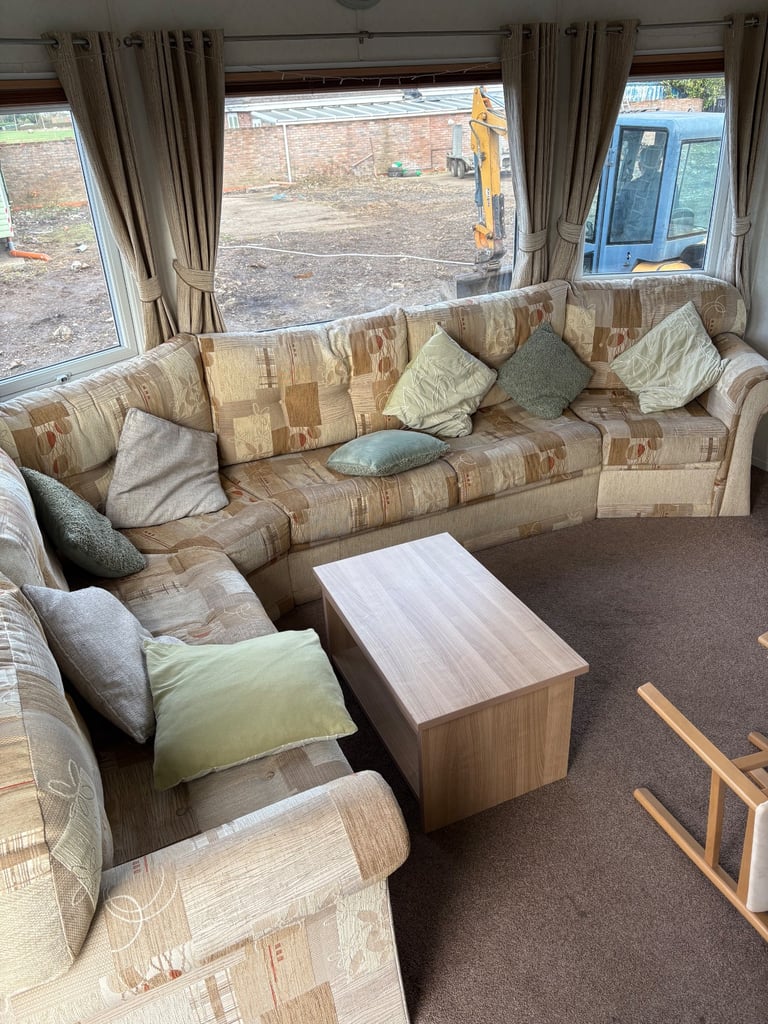 Static caravan for rent 2/3 beds available