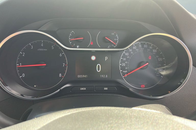  Vauxhall Crossland 1.2 Turbo Elite Edition Suv 5dr Petrol Auto Euro 6 s/s 130