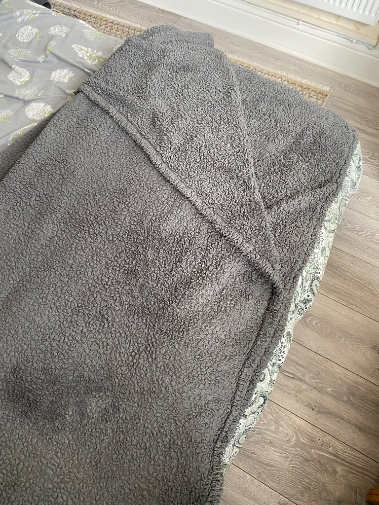 image for Grey Teddy Throw