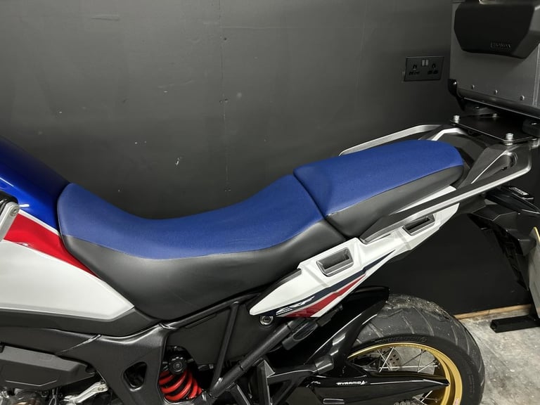 2018 18-PLATE HONDA AFRICA TWIN CRF1000 14,709 MILES * IMMACULATE * EXTRAS *