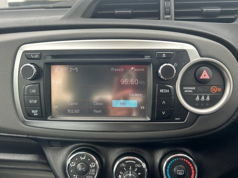 2013 Toyota Yaris 1.33 Dual VVT-i TR Hatchback 5dr Petrol Manual Euro 5 (101 ps) Hatchback Petrol...