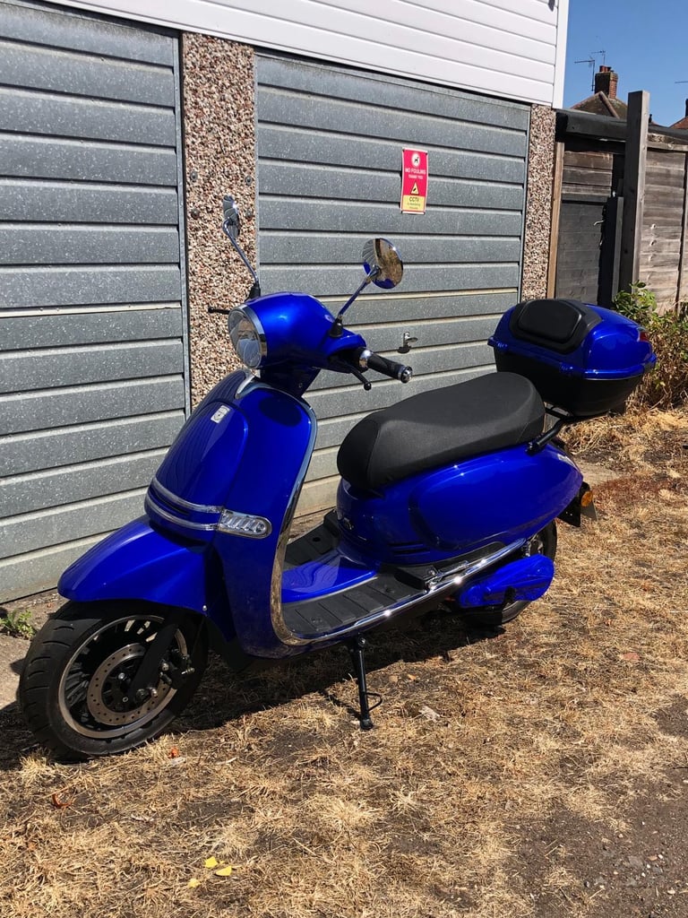 2023 ELECTRIC SCOOTER