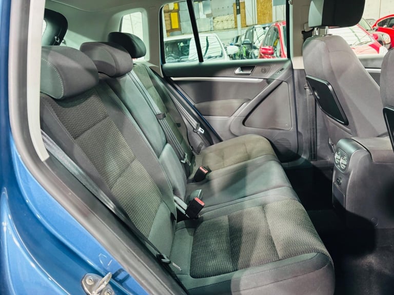 2012 Volkswagen Tiguan 2.0 TDI BlueMotion Tech SE DSG 4WD Euro 5 (s/s) 5dr ESTATE Diesel Automatic