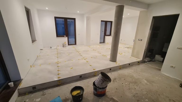 image for General Builder Painting and Decorating,Refurbishment, Tiling, Flooring, kitchen fitter,Bathroom