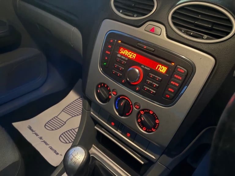 2010 Ford Focus 1.6 Zetec S 5dr - Long Mot -  HATCHBACK Petrol Manual